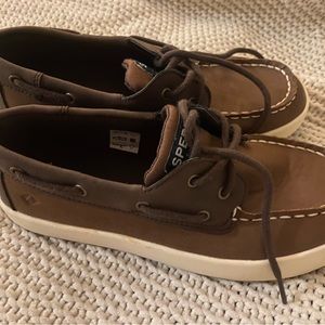 Sperry boat shoes